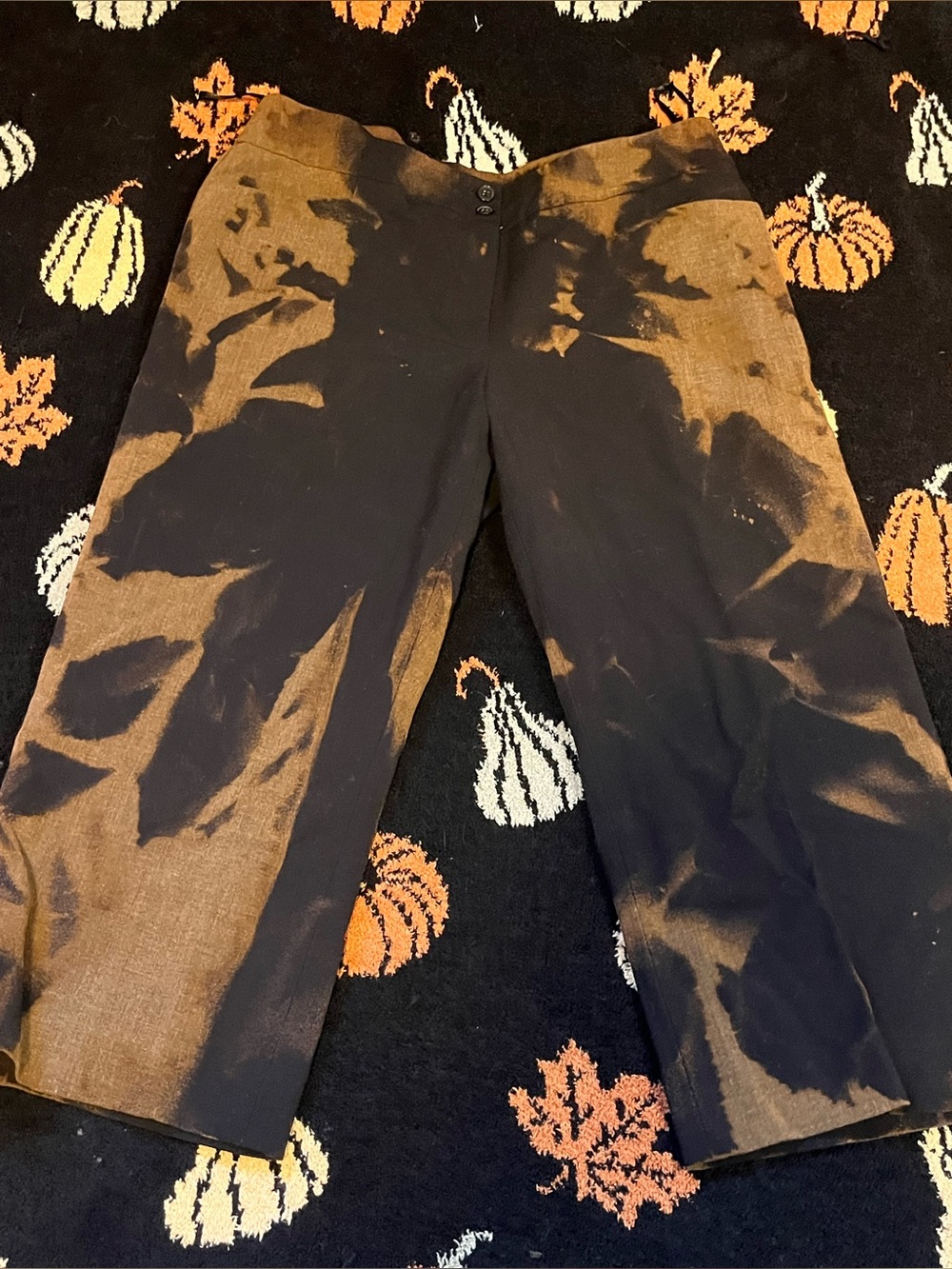 #10 Black and Brown Two-Tone Capris available on live sept 7th 9am mst
